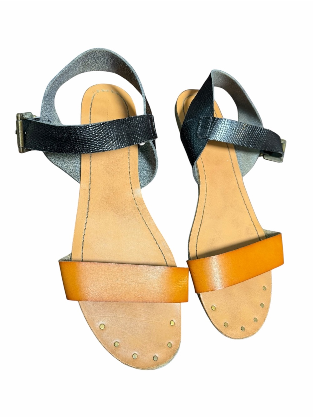 Mossimo Supply Co Size 11 Cognac Brown Black Flat Strappy Sandals Boho - Picture 3 of 6